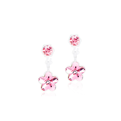orecchini con fiori pendenti rosa della collezione Diadema di Blomdahl